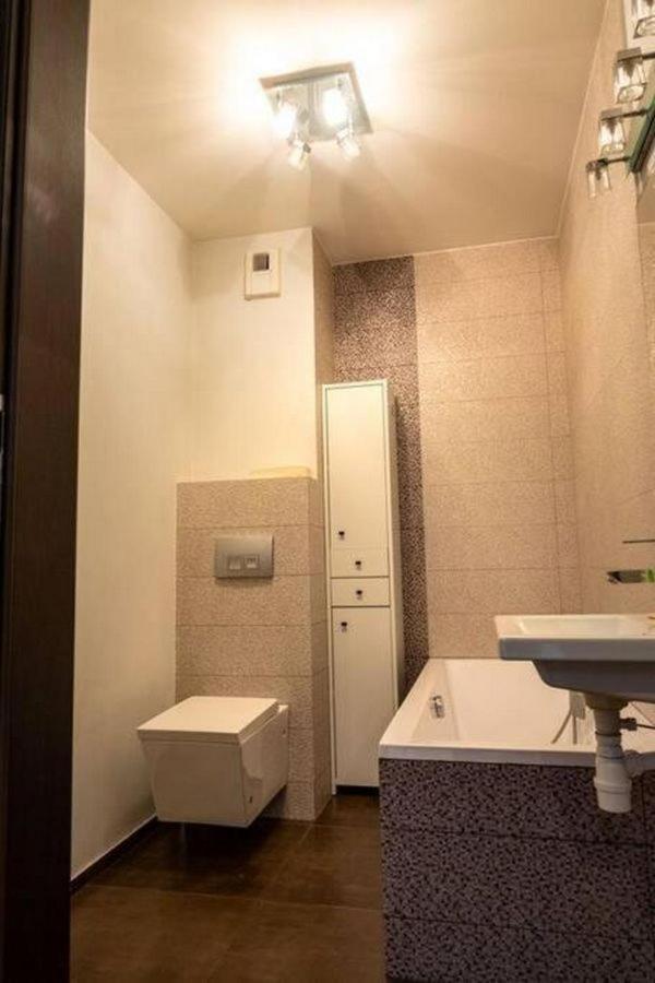 Mini Apartament Cracow / Krakow Z M. Postojowym Appartamento Esterno foto